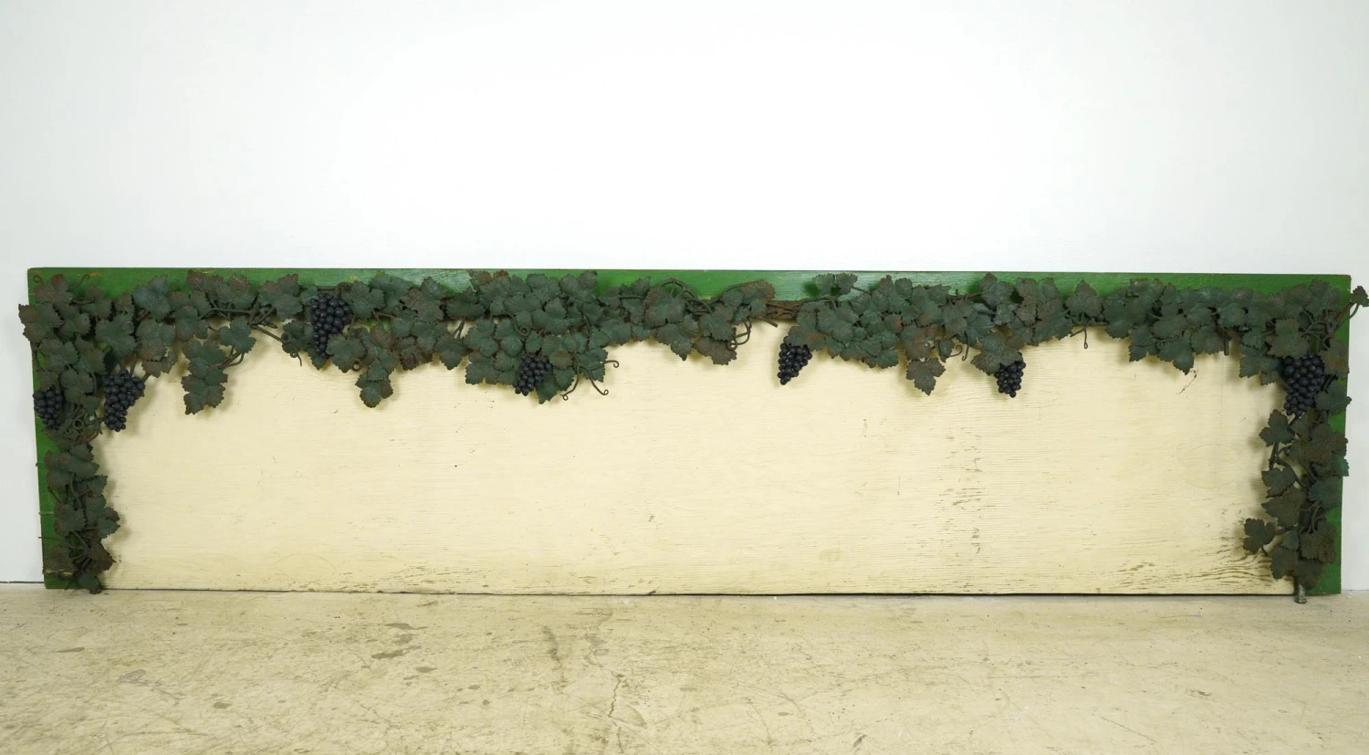 Pair Of Metal Green Leaves & Grapes Motif Wall Art 10 Pair Of Metal Green Leaves & Grapes Motif Wall Art - Image 8