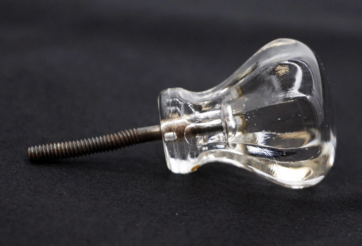 Vintage 1.375 In. Scallop Clear Glass Drawer Cabinet Knob 6 Vintage 1.375 In. Scallop Clear Glass Drawer Cabinet Knob - Image 4