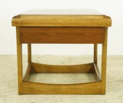 Pair Of Mid Century Walnut End Tables By Lane Furniture 31 Pair Of Mid Century Walnut End Tables By Lane Furniture -OGT Sale Store q287271 15
