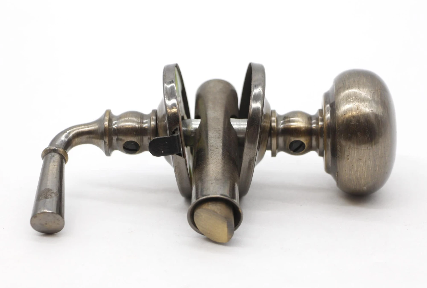 Antique Brushed Brass Petite Screen Door Knob Passage Set 7 Antique Brushed Brass Petite Screen Door Knob Passage Set - Image 5