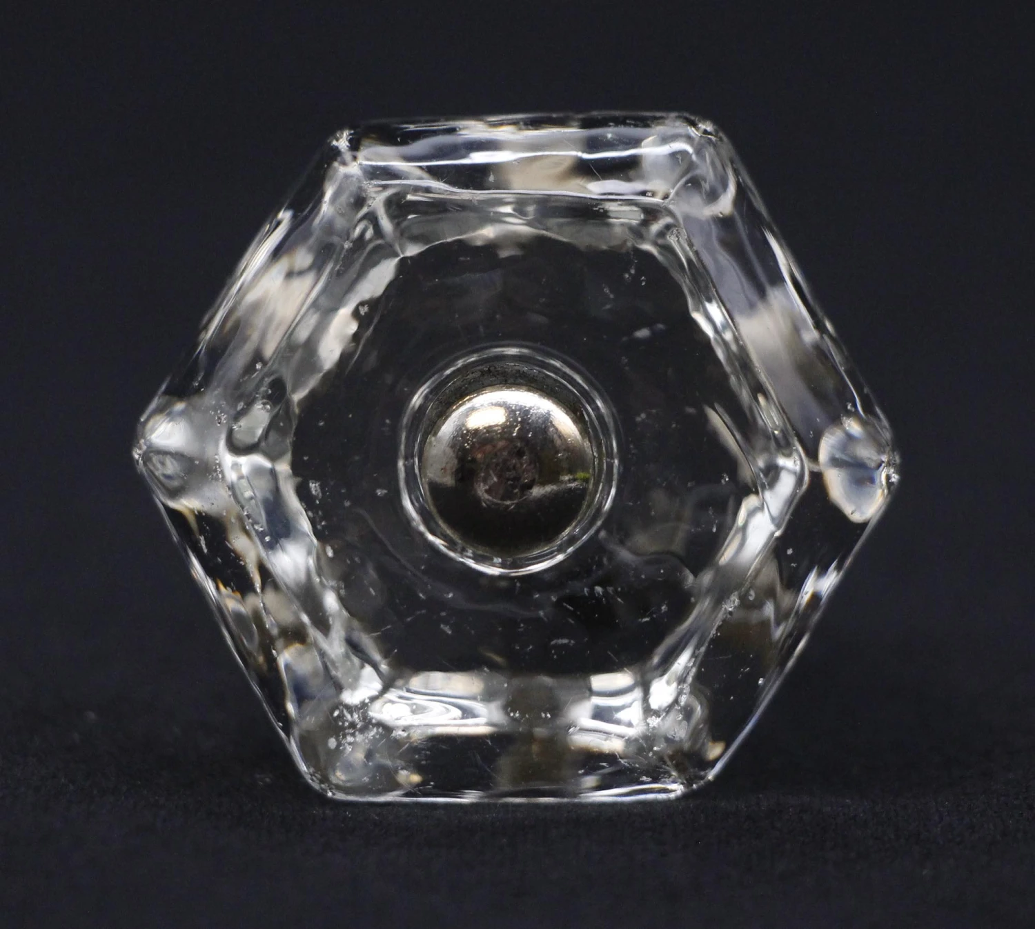 Set Of 4 Vintage 1.5 In. Hexagon Clear Glass Cabinet Drawer Knobs 6 Set Of 4 Vintage 1.5 In. Hexagon Clear Glass Cabinet Drawer Knobs - Image 4