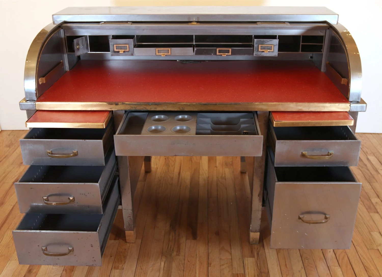 1930s Art Metal Co. Steel Roll Top Office Desk 6 1930s Art Metal Co. Steel Roll Top Office Desk - Image 4