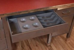 1930s Art Metal Co. Steel Roll Top Office Desk 24 1930s Art Metal Co. Steel Roll Top Office Desk -OGT Sale Store q287764 10