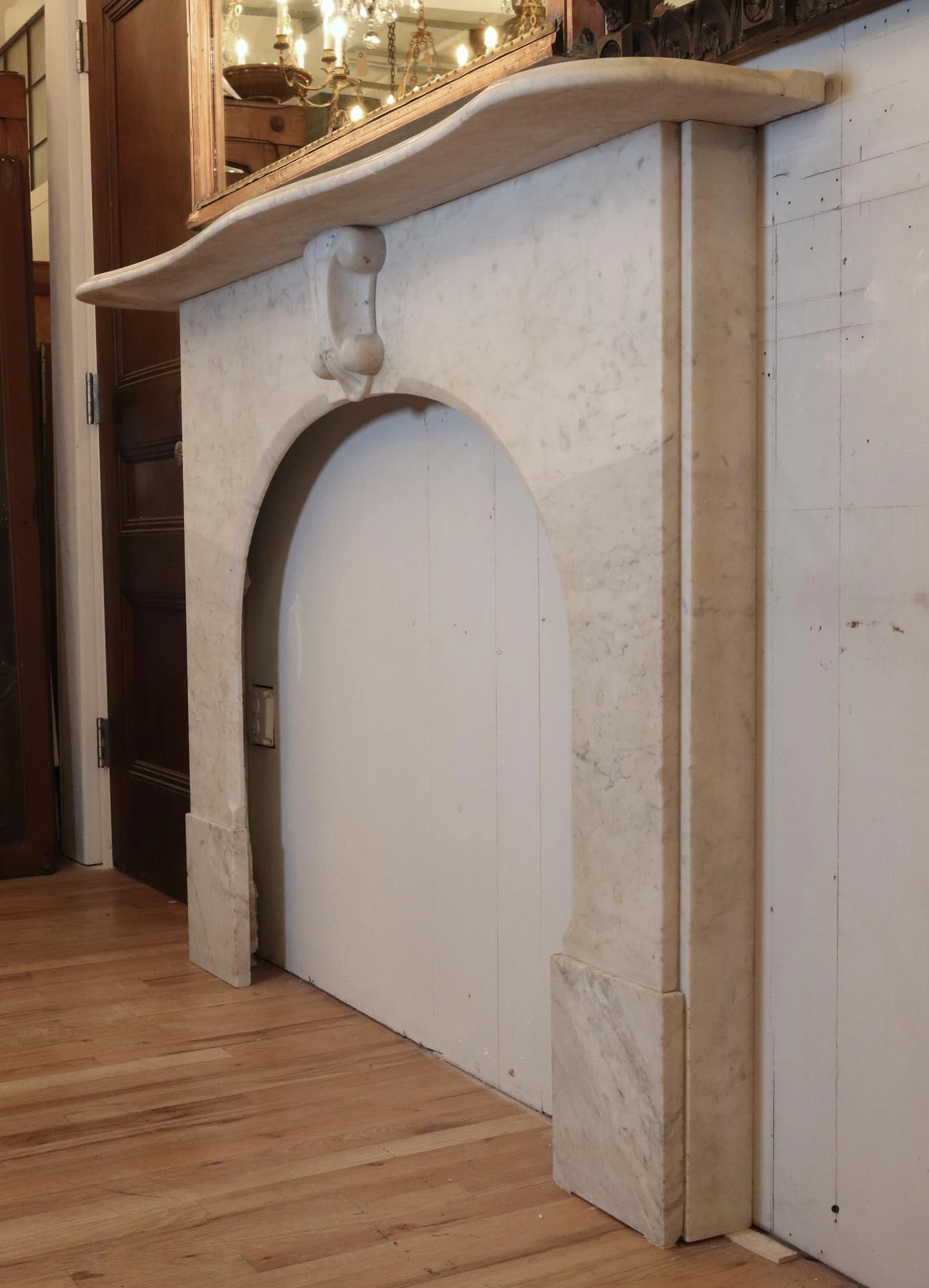 Antique Victorian White Marble Arched Fireplace Mantel 6 Antique Victorian White Marble Arched Fireplace Mantel - Image 4