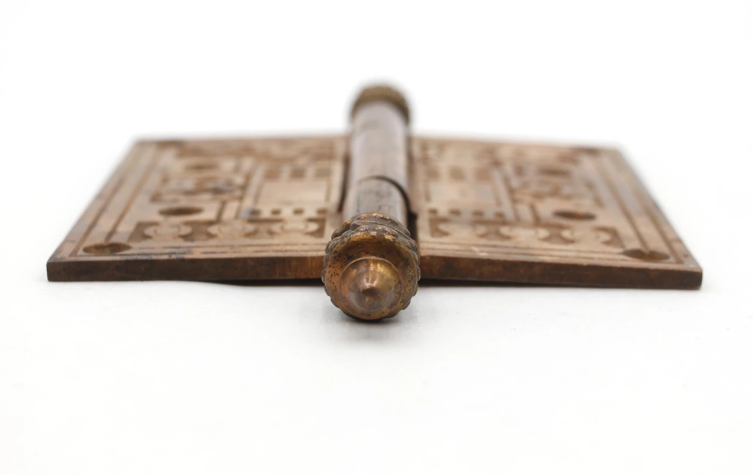 Antique Aesthetic 4 X 4 In. Brass Plated Cast Iron Butt Door Hinge 6 Antique Aesthetic 4 X 4 In. Brass Plated Cast Iron Butt Door Hinge - Image 4