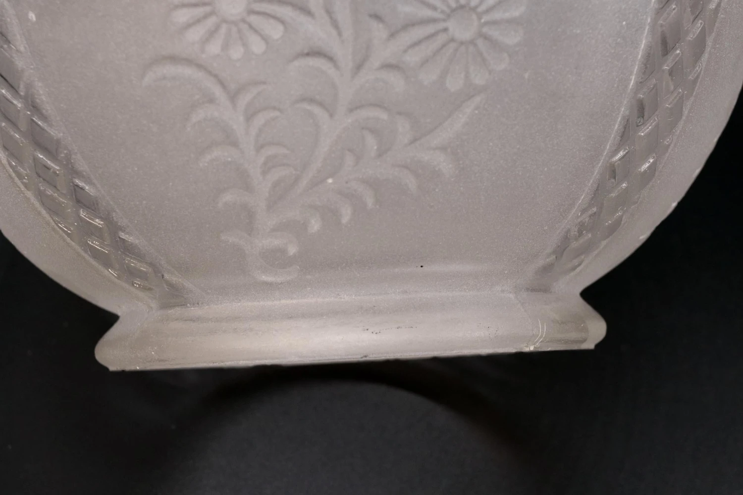 Vintage Frosted Floral Glass Gas Lamp Replacement Shade 10 Vintage Frosted Floral Glass Gas Lamp Replacement Shade - Image 8