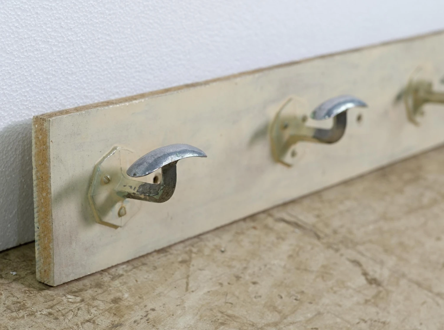 European Cast Aluminum 4 Hook Coat Wall Rack 4 European Cast Aluminum 4 Hook Coat Wall Rack - Image 2