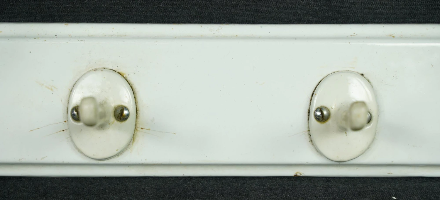 Vintage European White Cast Iron 4 Hook Coat Wall Rack 5 Vintage European White Cast Iron 4 Hook Coat Wall Rack - Image 3