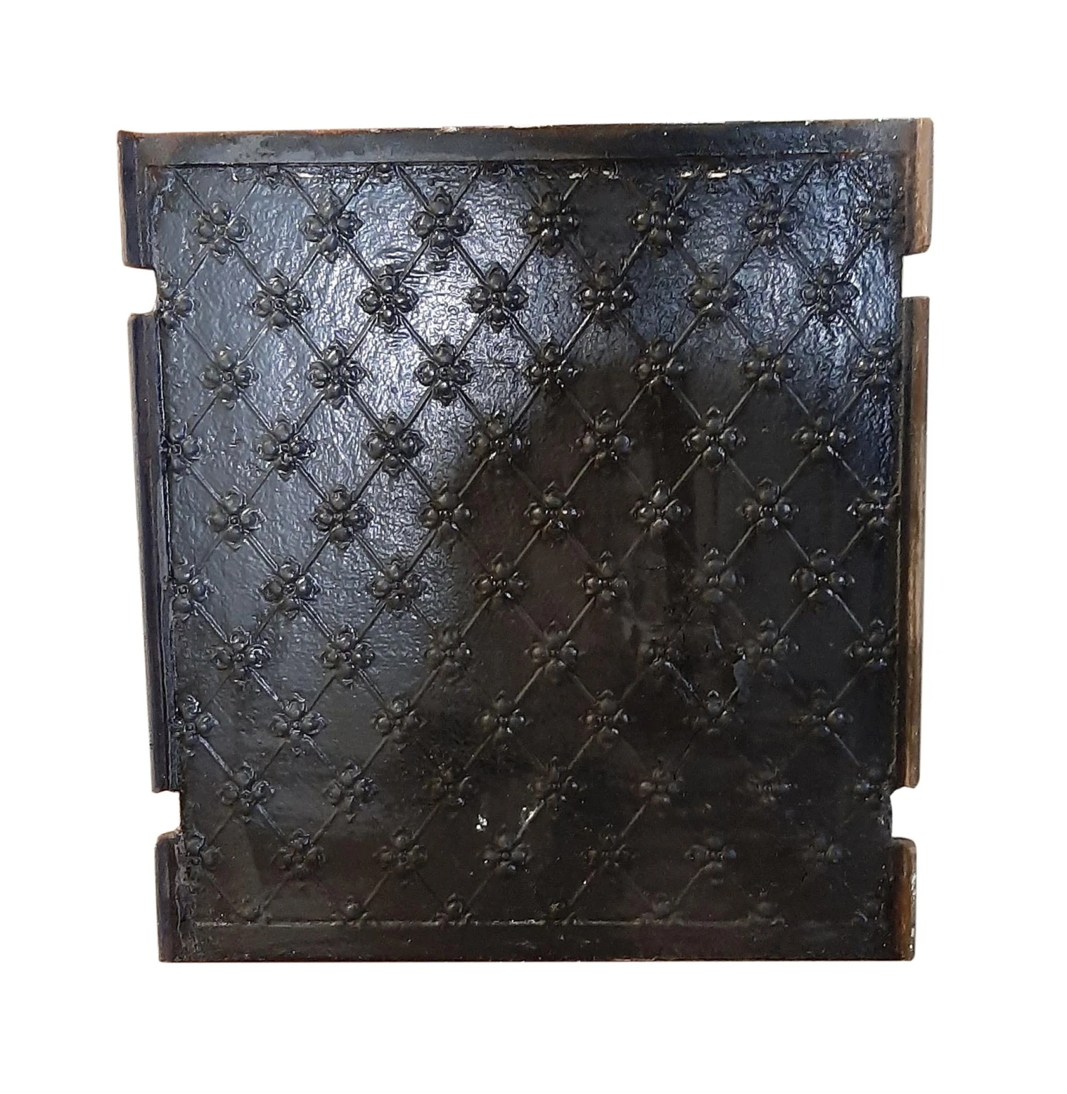 Antique Black Fire Back Center Piece 27 X 25 3 Antique Black Fire Back Center Piece 27 X 25