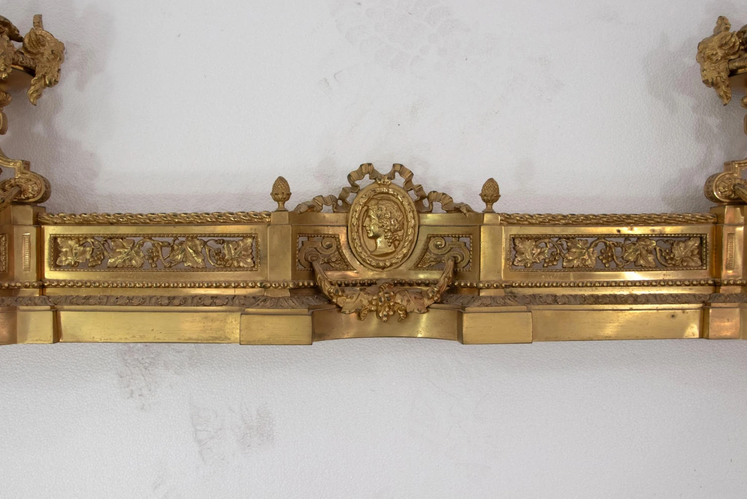Antique 4 Ft. French Brass Fireplace Fender 5 Antique 4 Ft. French Brass Fireplace Fender - Image 3