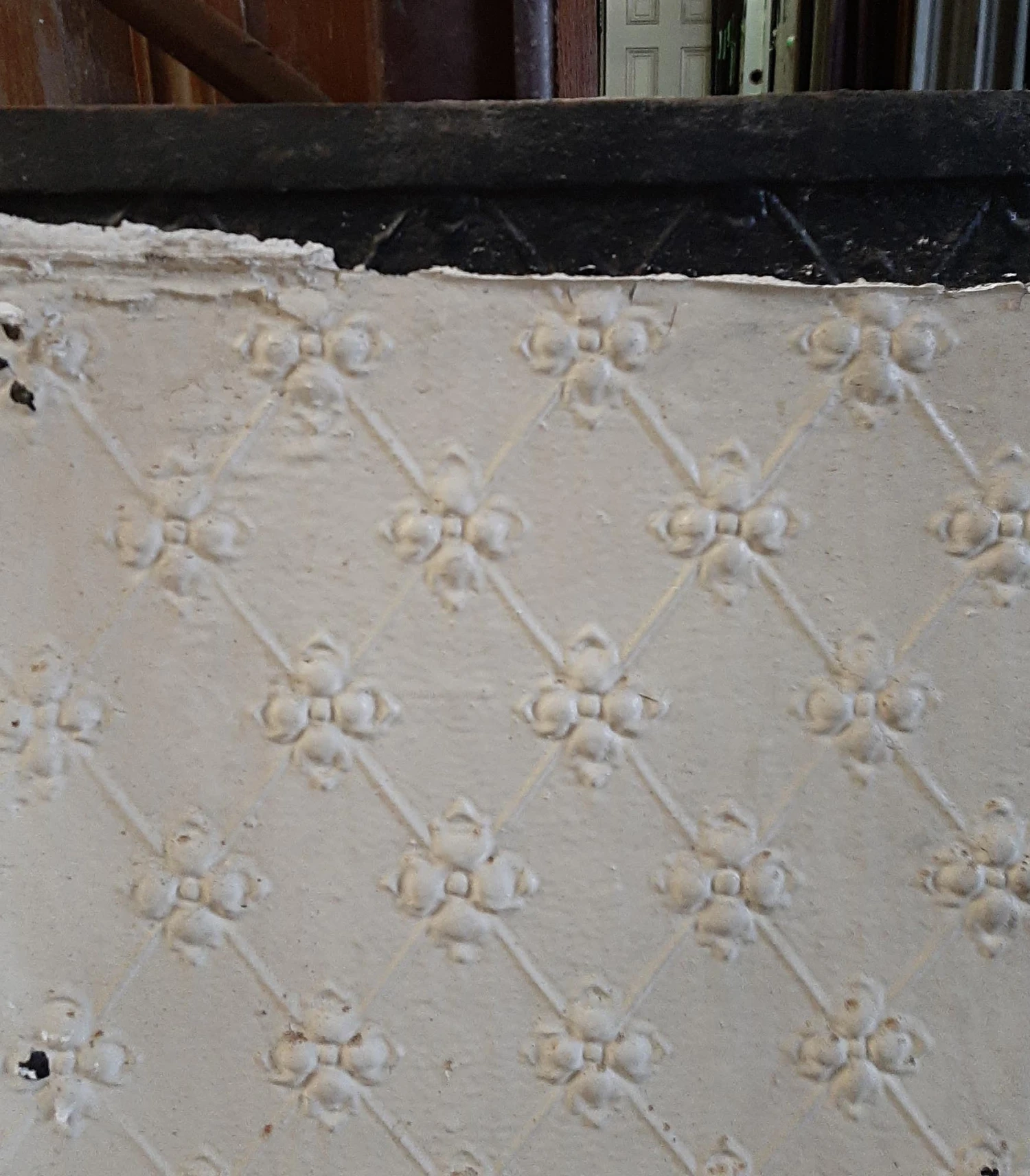 Antique Floral Fire Back Center Piece 27 X 25 4 Antique Floral Fire Back Center Piece 27 X 25 - Image 2