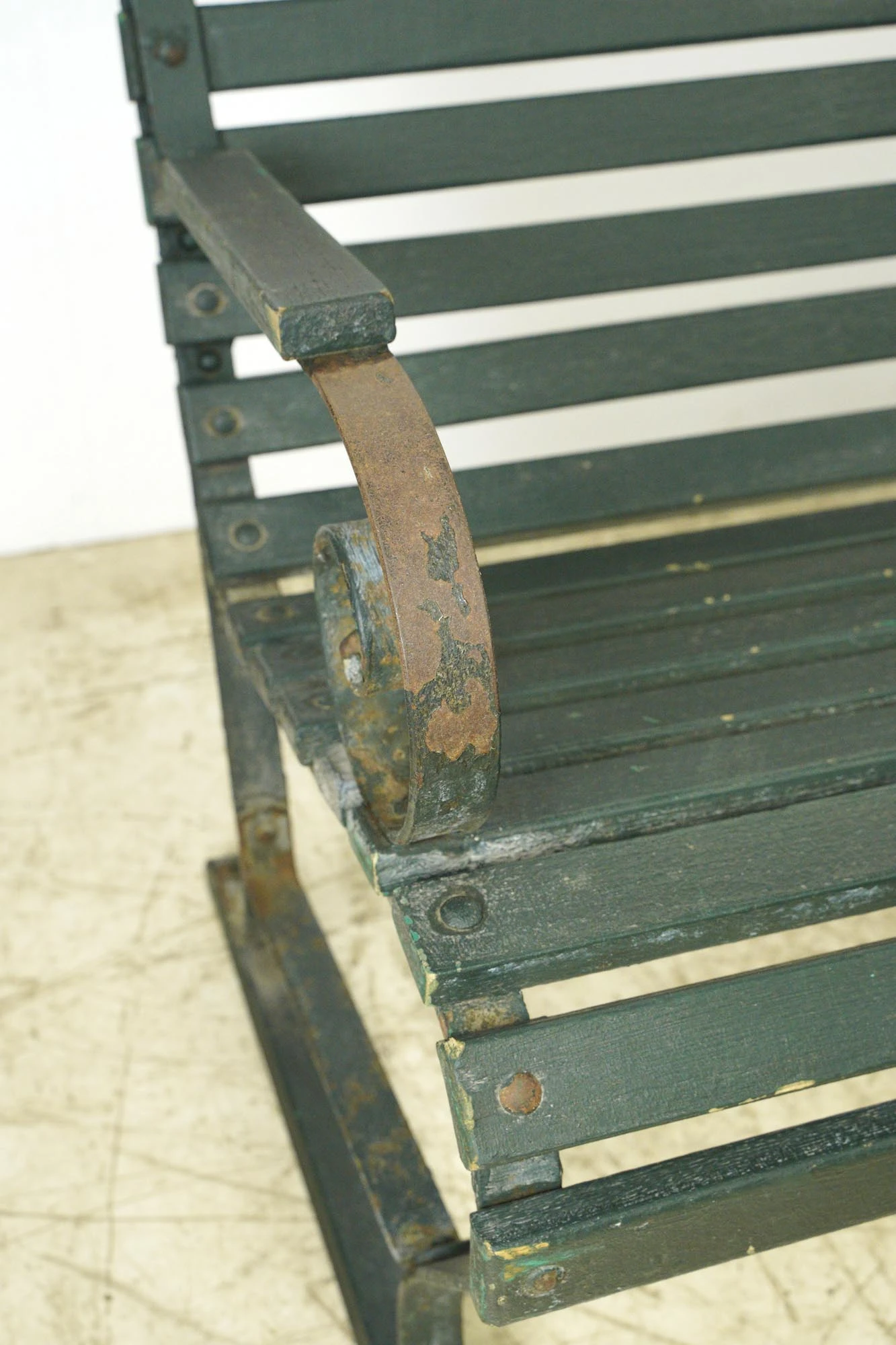 Belmont Park Horse Racetrack Green Oak & Iron Outdoor Bench 4 Belmont Park Horse Racetrack Green Oak & Iron Outdoor Bench - Image 2