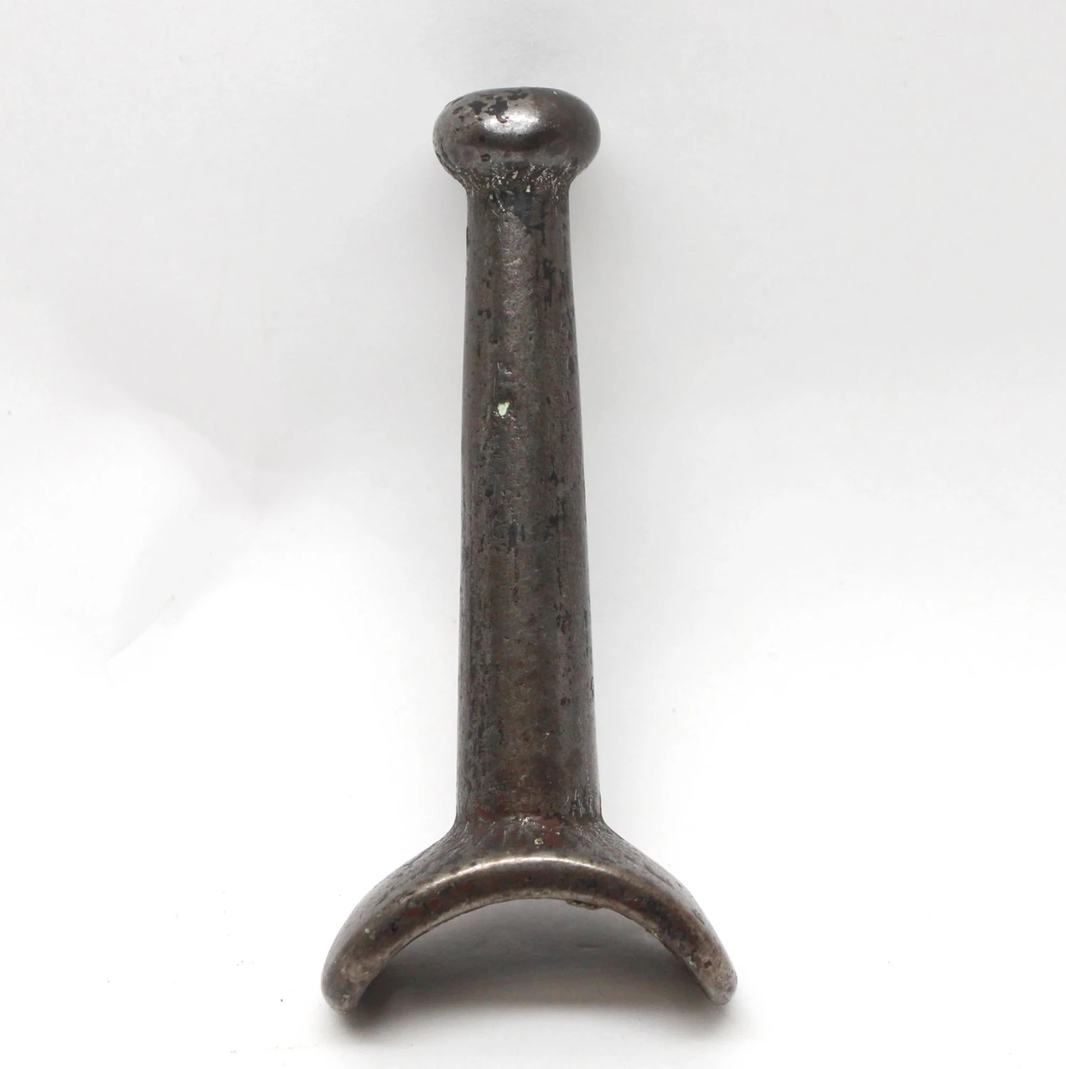 Vintage Cast Iron Single Round Back Wardrobe Hook 4 Vintage Cast Iron Single Round Back Wardrobe Hook - Image 2