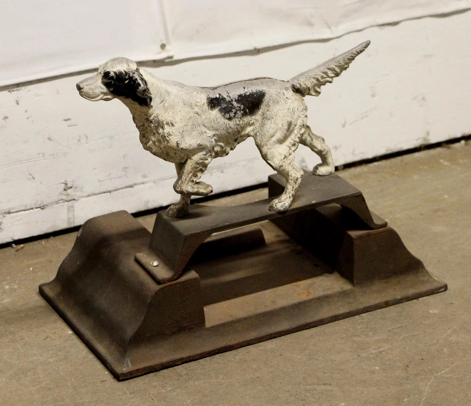Vintage Cast Iron Pointing Setter Dog Door Stop 4 Vintage Cast Iron Pointing Setter Dog Door Stop - Image 2