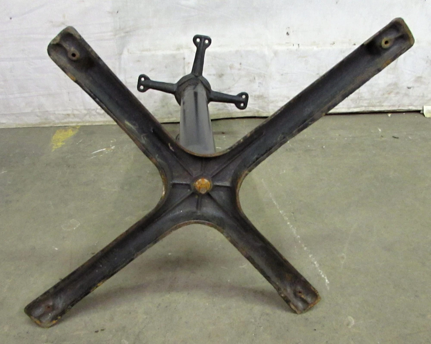 Metal Cafe Table Base 4 Metal Cafe Table Base - Image 2