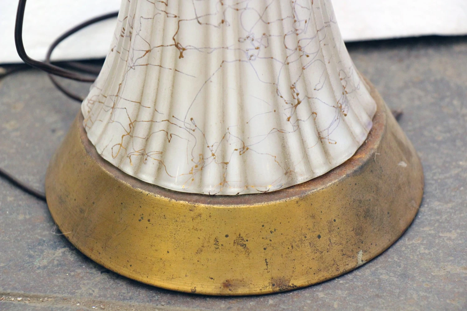 Mid Century White Milk Glass & Brass Table Lamps 5 Mid Century White Milk Glass & Brass Table Lamps - Image 3