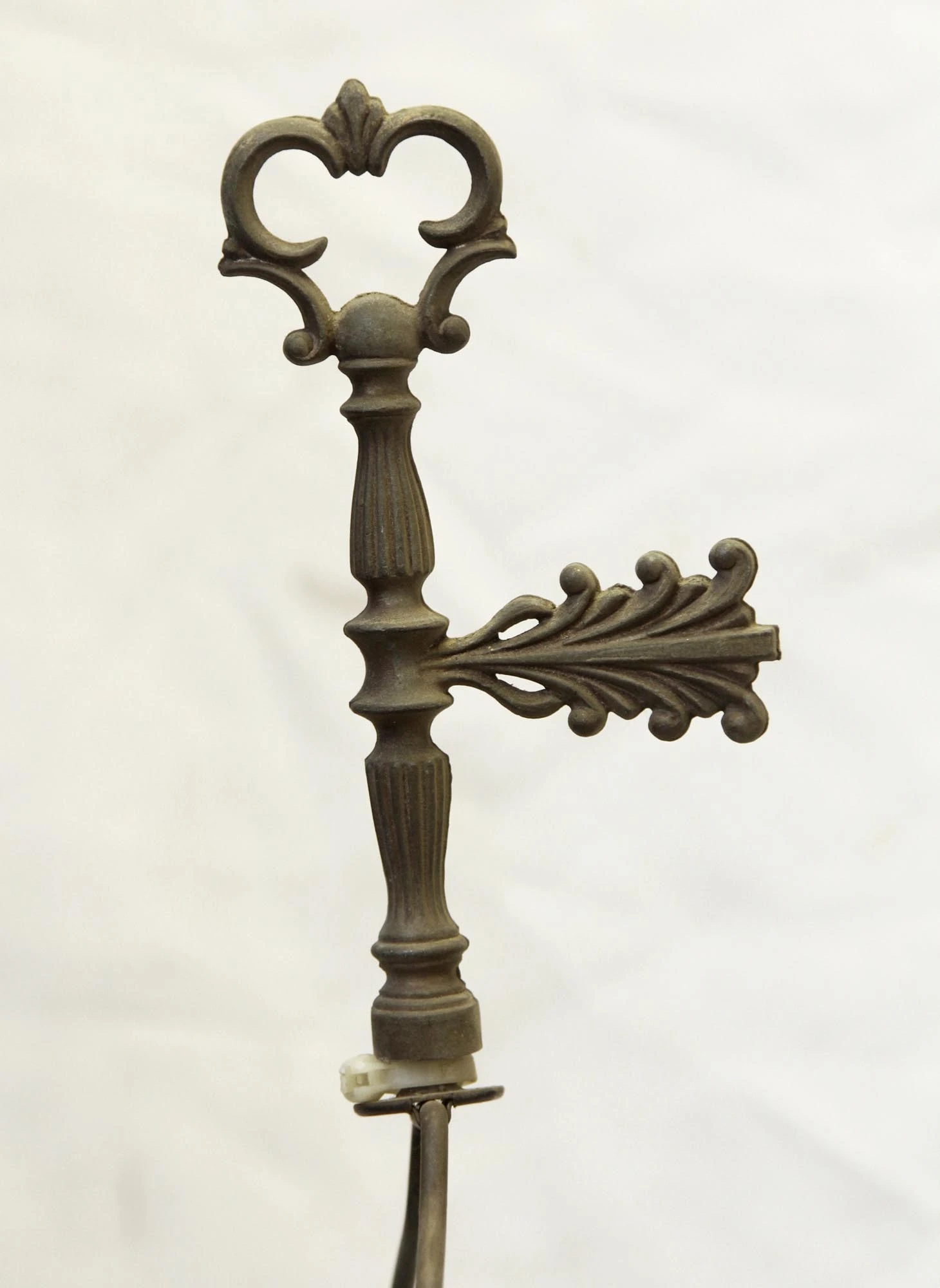 Victorian Clear Glass Bronze & Marble Table Lamp 4 Victorian Clear Glass Bronze & Marble Table Lamp - Image 2