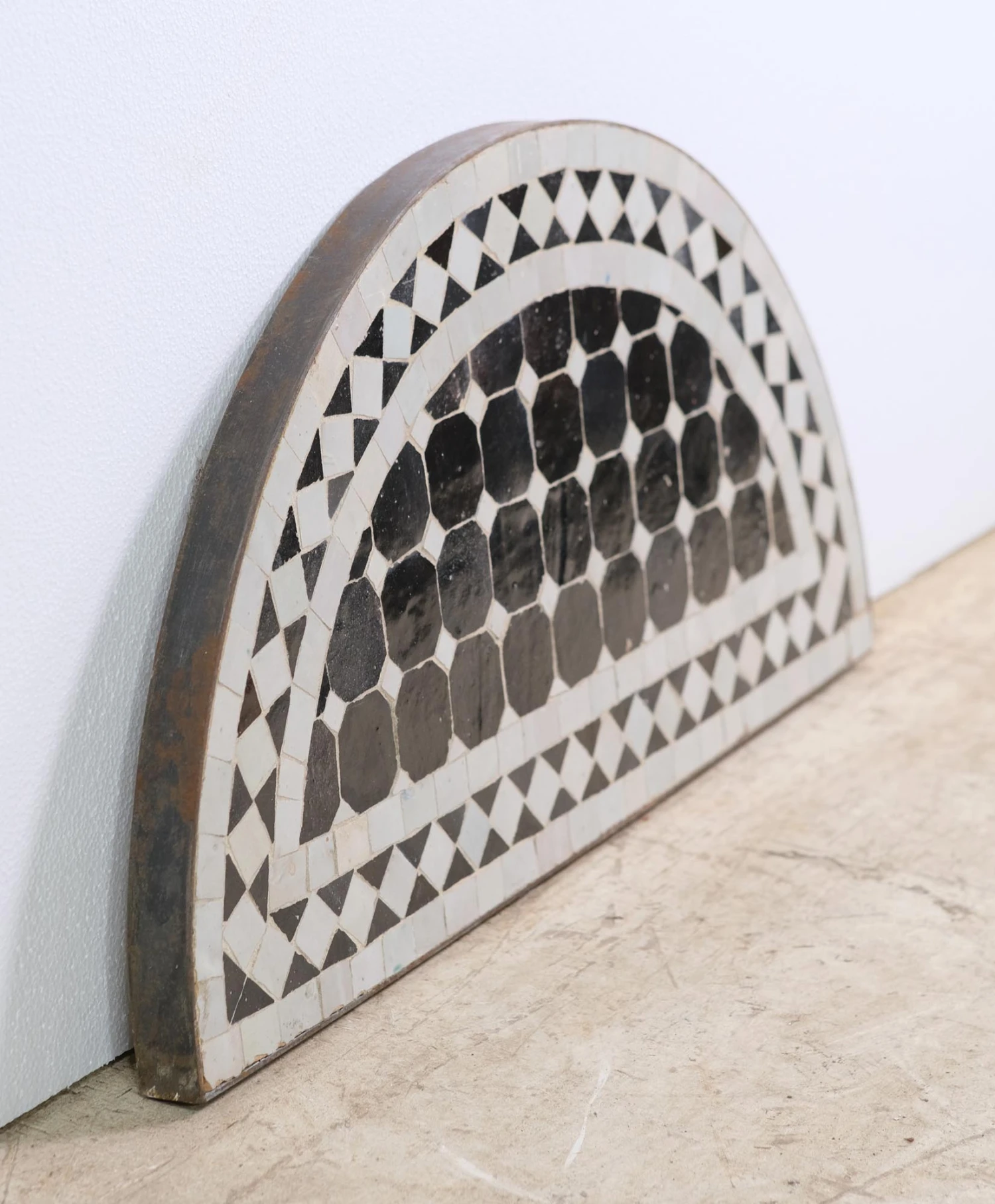 Black & White Arch Mosaic Steel Frame Table Top 5 Black & White Arch Mosaic Steel Frame Table Top - Image 3