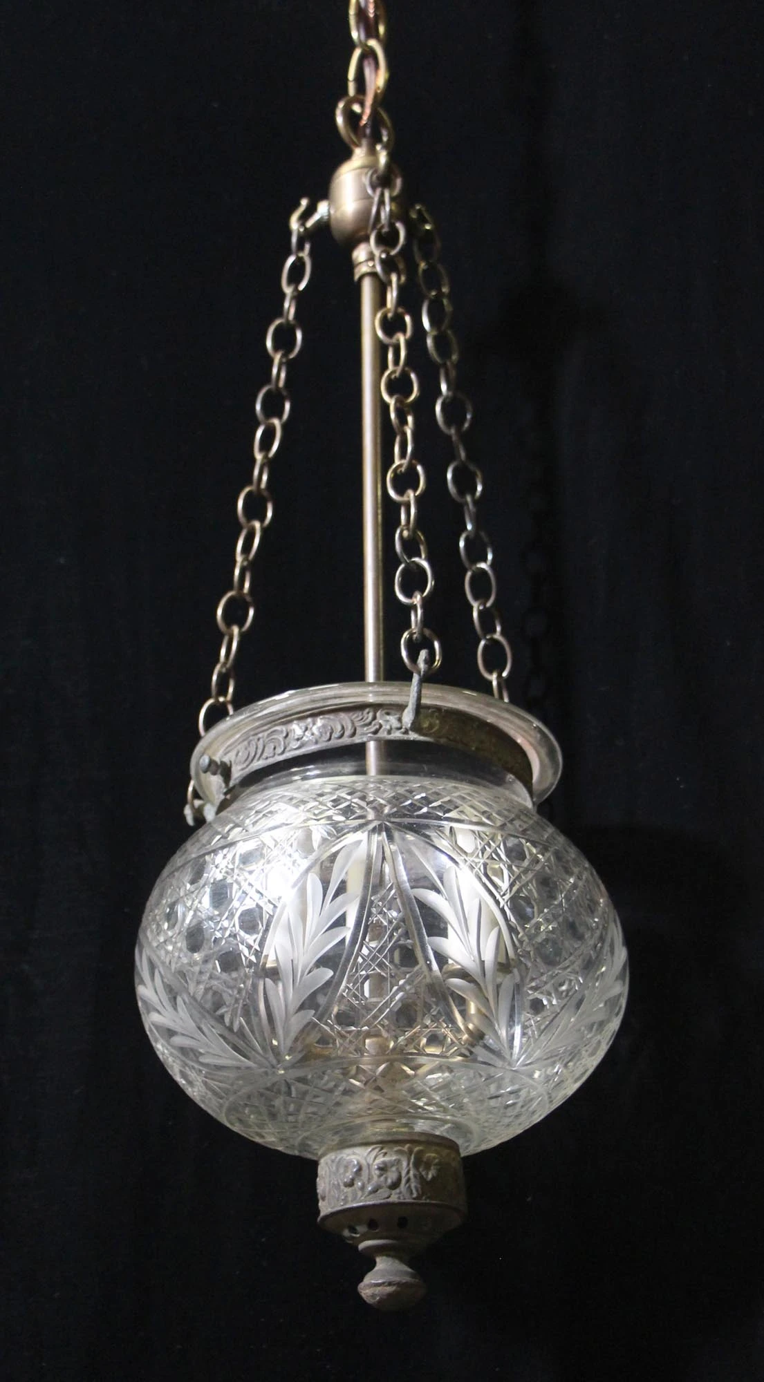 Antique 9 In. Clear Crystal Etched Onion Bell Jar Pendant Light 4 Antique 9 In. Clear Crystal Etched Onion Bell Jar Pendant Light - Image 2