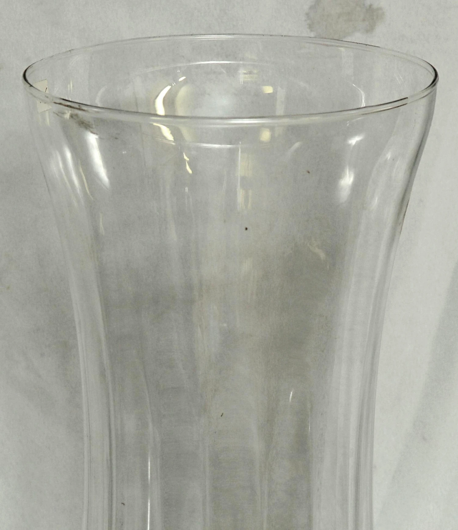 Vintage Tall Clear Italian Glass Vase 4 Vintage Tall Clear Italian Glass Vase - Image 2