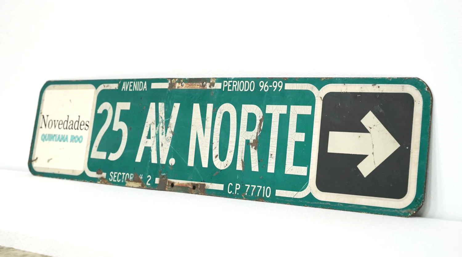 Vintage Spanish Steel Double Sided 25 Ave. North Street Sign 5 Vintage Spanish Steel Double Sided 25 Ave. North Street Sign - Image 3
