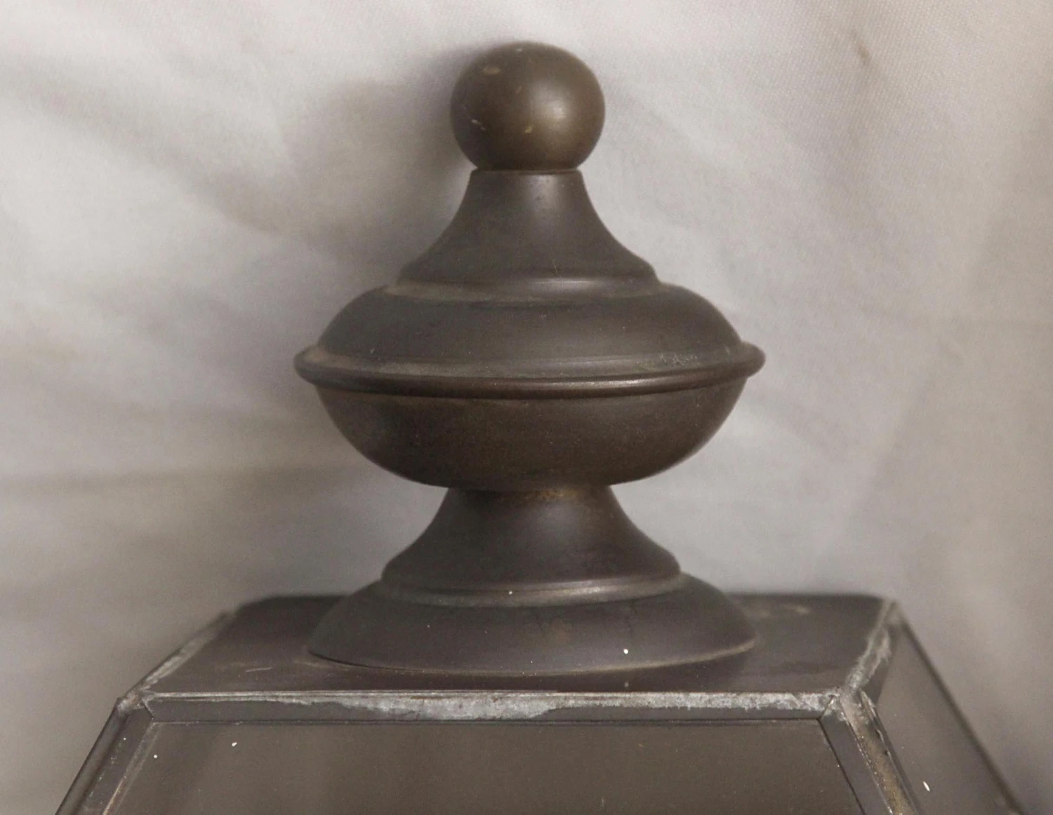 Traditional Three Light Beveled Glass Wall Lantern 5 Traditional Three Light Beveled Glass Wall Lantern - Image 3