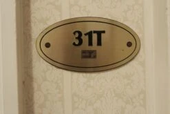 Waldorf Astoria Petite Georgian Carrara Marble Mantel -OGT Sale Store wan251345 15