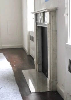 Statuary White & Verde Antico Green Marble Mantel From The Herbert Hoover Room Of The Waldorf Astoria 26 Statuary White & Verde Antico Green Marble Mantel From The Herbert Hoover Room Of The Waldorf Astoria -OGT Sale Store wan251349 11