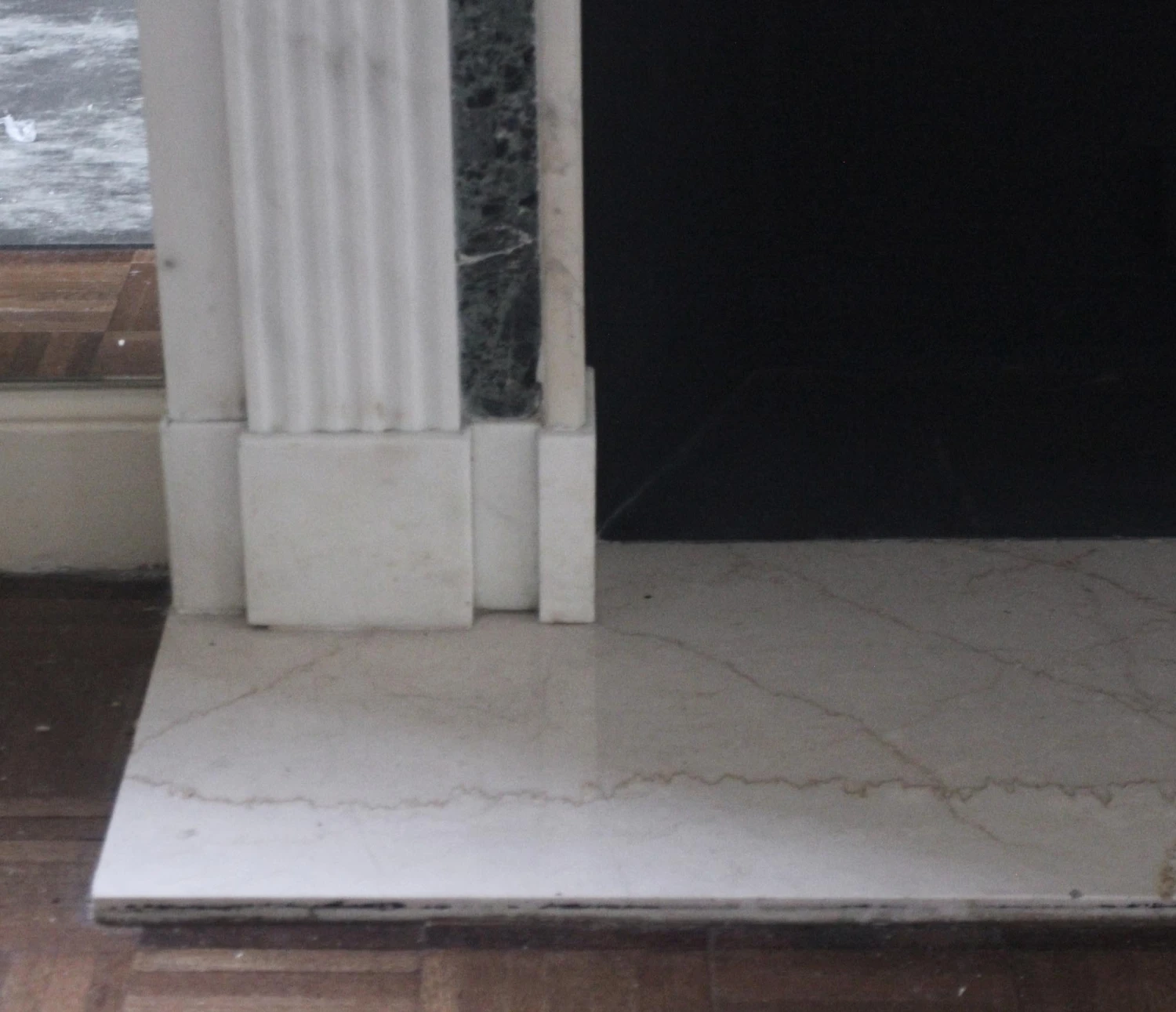 Waldorf Astoria English Regency White & Green Marble Mantel 11 Waldorf Astoria English Regency White & Green Marble Mantel - Image 9