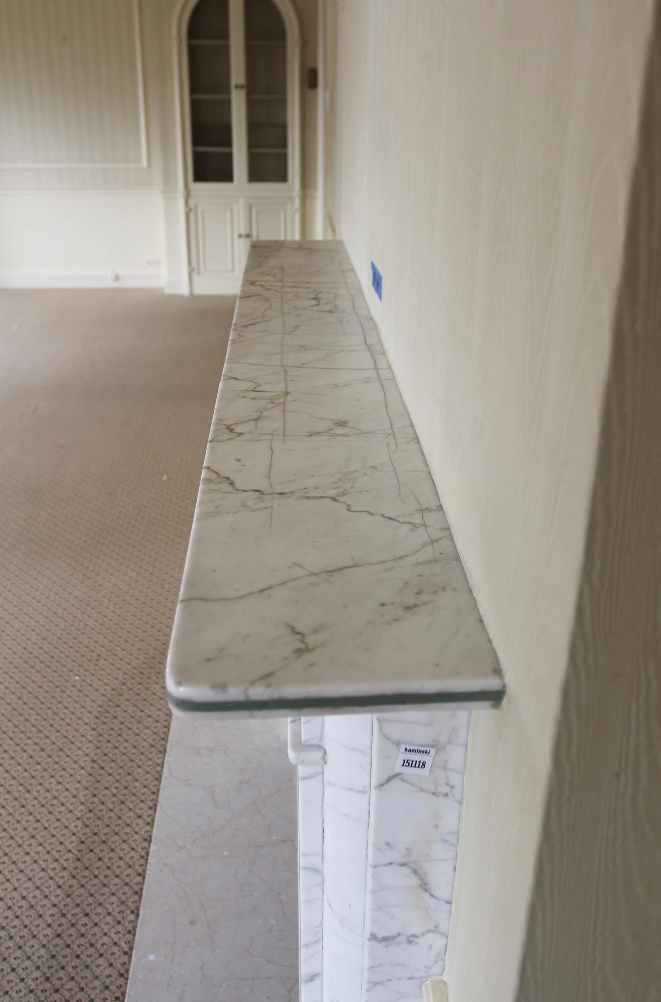 Waldorf Astoria White Marble Mantel With Bulls Eye Motif 12 Waldorf Astoria White Marble Mantel With Bulls Eye Motif - Image 10