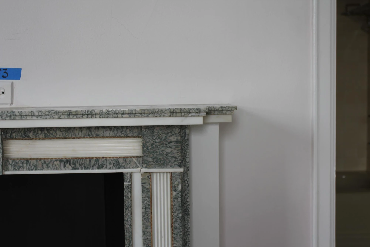 Waldorf Astoria US Ambassadors Suite Green & White Marble Mantel 7 Waldorf Astoria US Ambassadors Suite Green & White Marble Mantel - Image 5