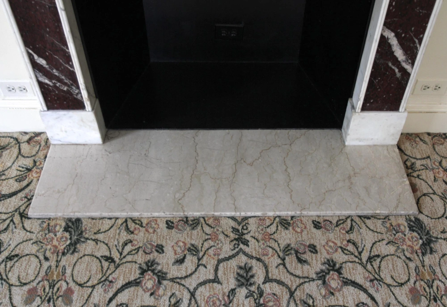 Waldorf Astoria Early 19th Century English Regency Marble Mantel 12 Waldorf Astoria Early 19th Century English Regency Marble Mantel - Image 10