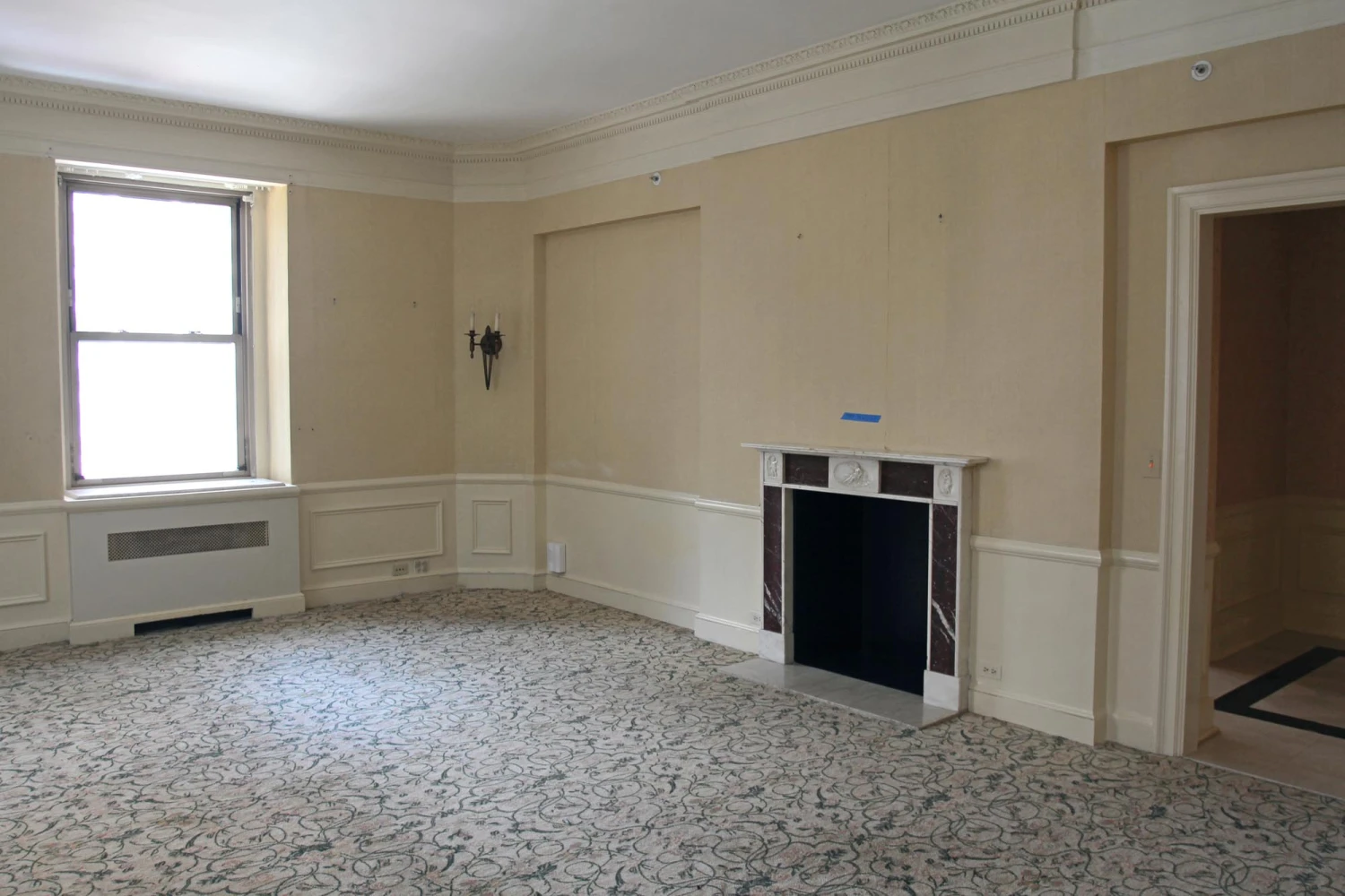 Waldorf Astoria Early 19th Century English Regency Marble Mantel 14 Waldorf Astoria Early 19th Century English Regency Marble Mantel - Image 12