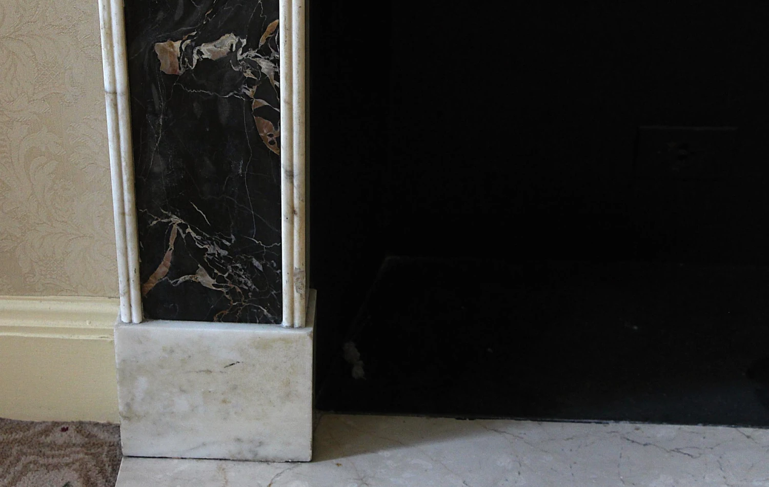 Waldorf Astoria English Regency Marble Mantel With Cherub Figures 12 Waldorf Astoria English Regency Marble Mantel With Cherub Figures - Image 10