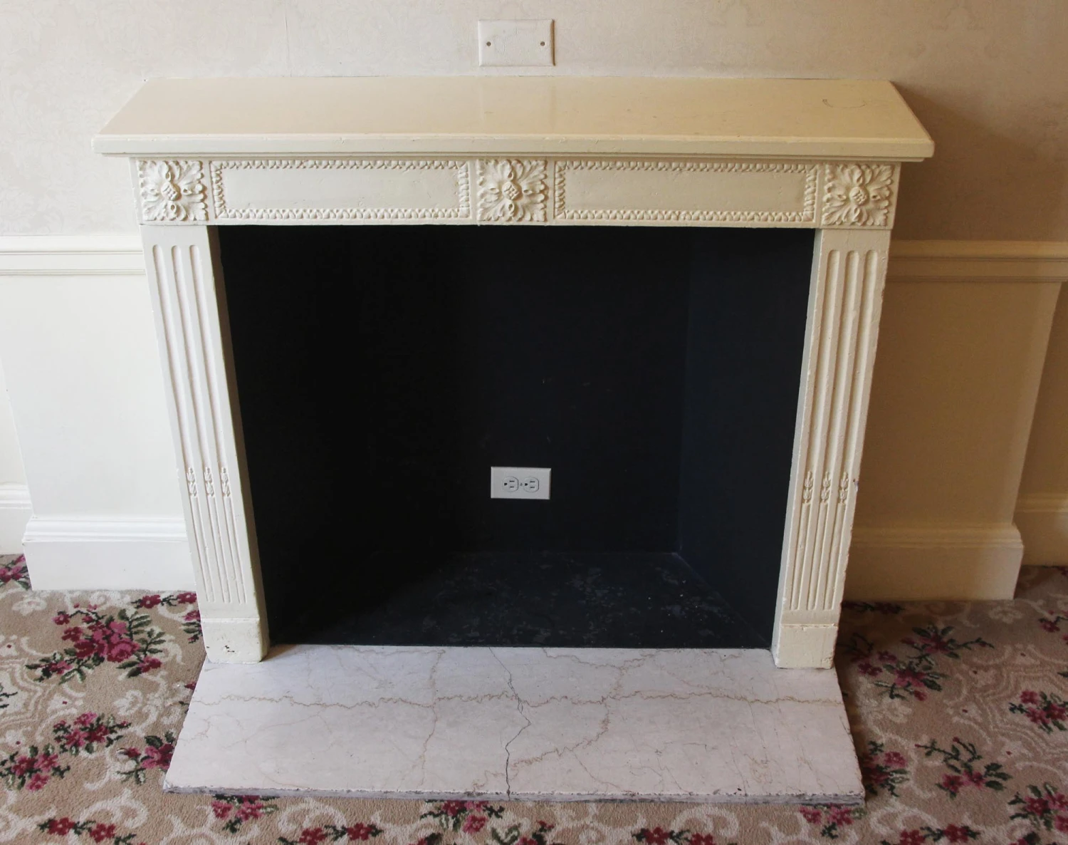 Waldorf Astoria Louis XVI French Regency Limestone Mantel 7 Waldorf Astoria Louis XVI French Regency Limestone Mantel - Image 5